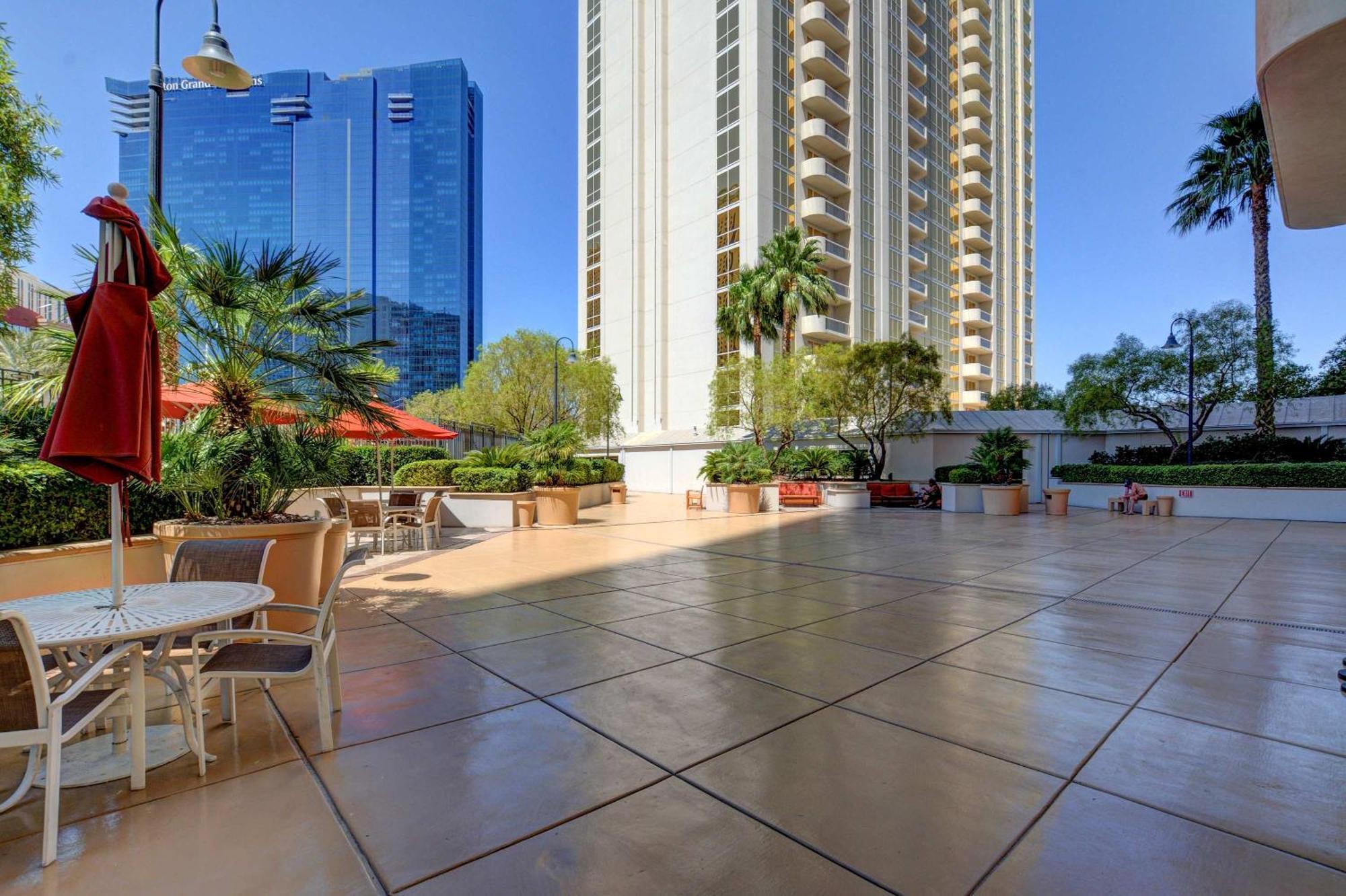 Mgm Signature-25-611 Strip View Jacuzzi Studio 拉斯维加斯 外观 照片